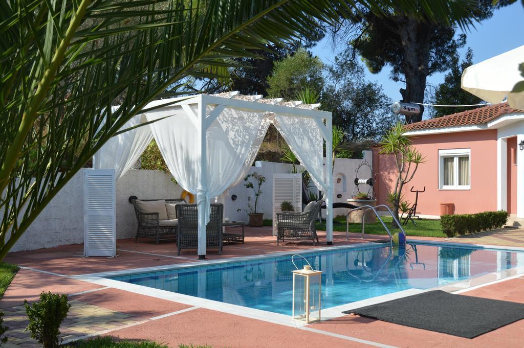 Villa Platanias 圣帕拉斯凯维 外观 照片