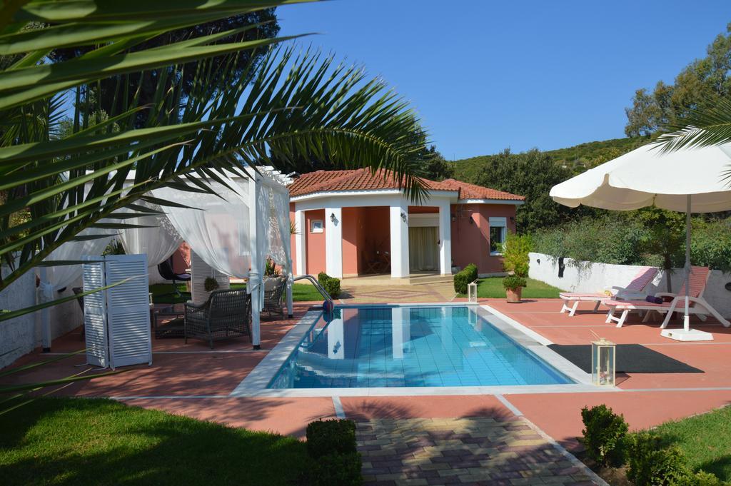 Villa Platanias 圣帕拉斯凯维 外观 照片